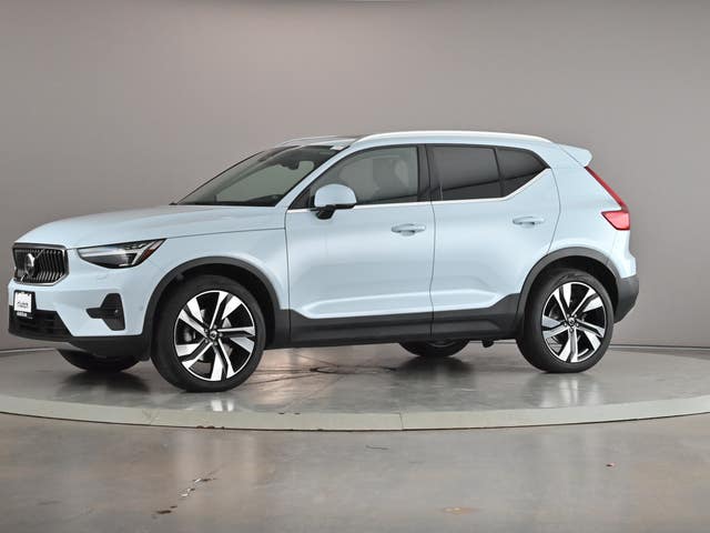2024 Volvo XC40