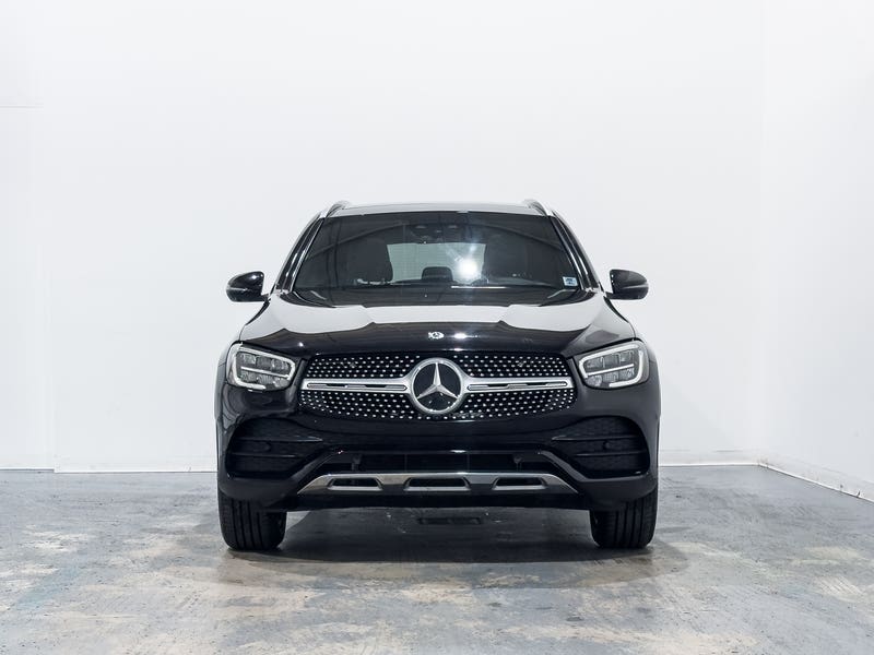 Vehicle photo 2