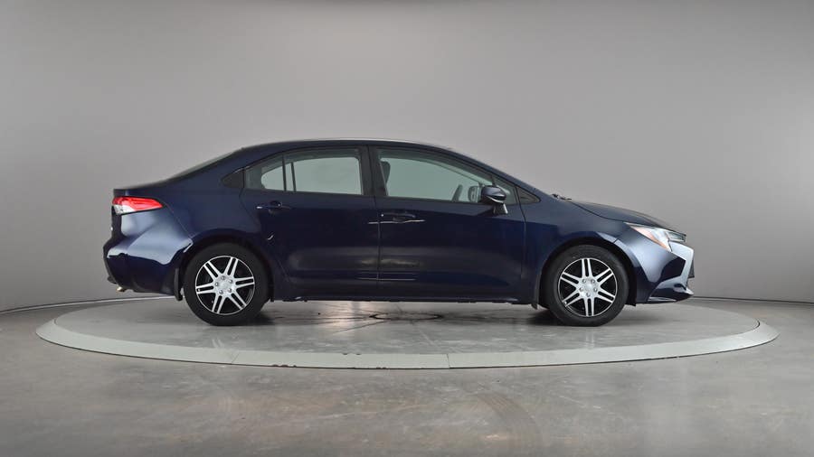 Vehicle photo 4