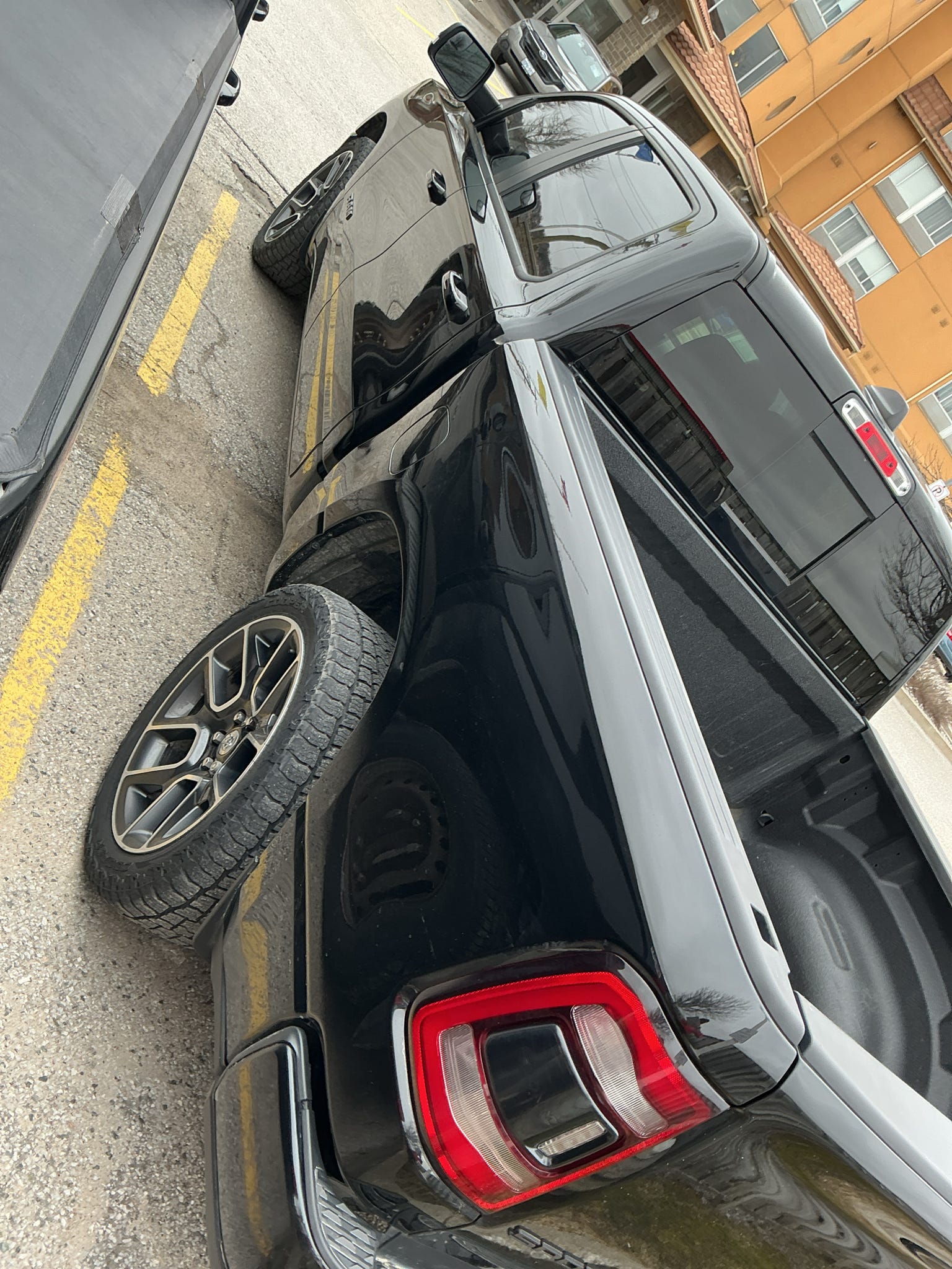 2019 RAM 1500 Sport Crew Cab 4WD