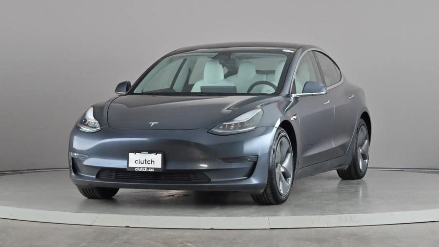 Vehicle photo 1