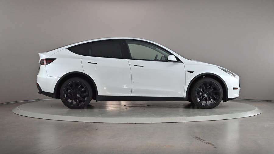 Vehicle photo 4