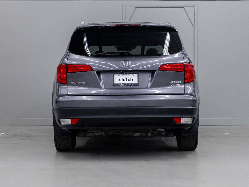Vehicle photo 4