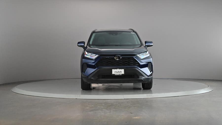Vehicle photo 3