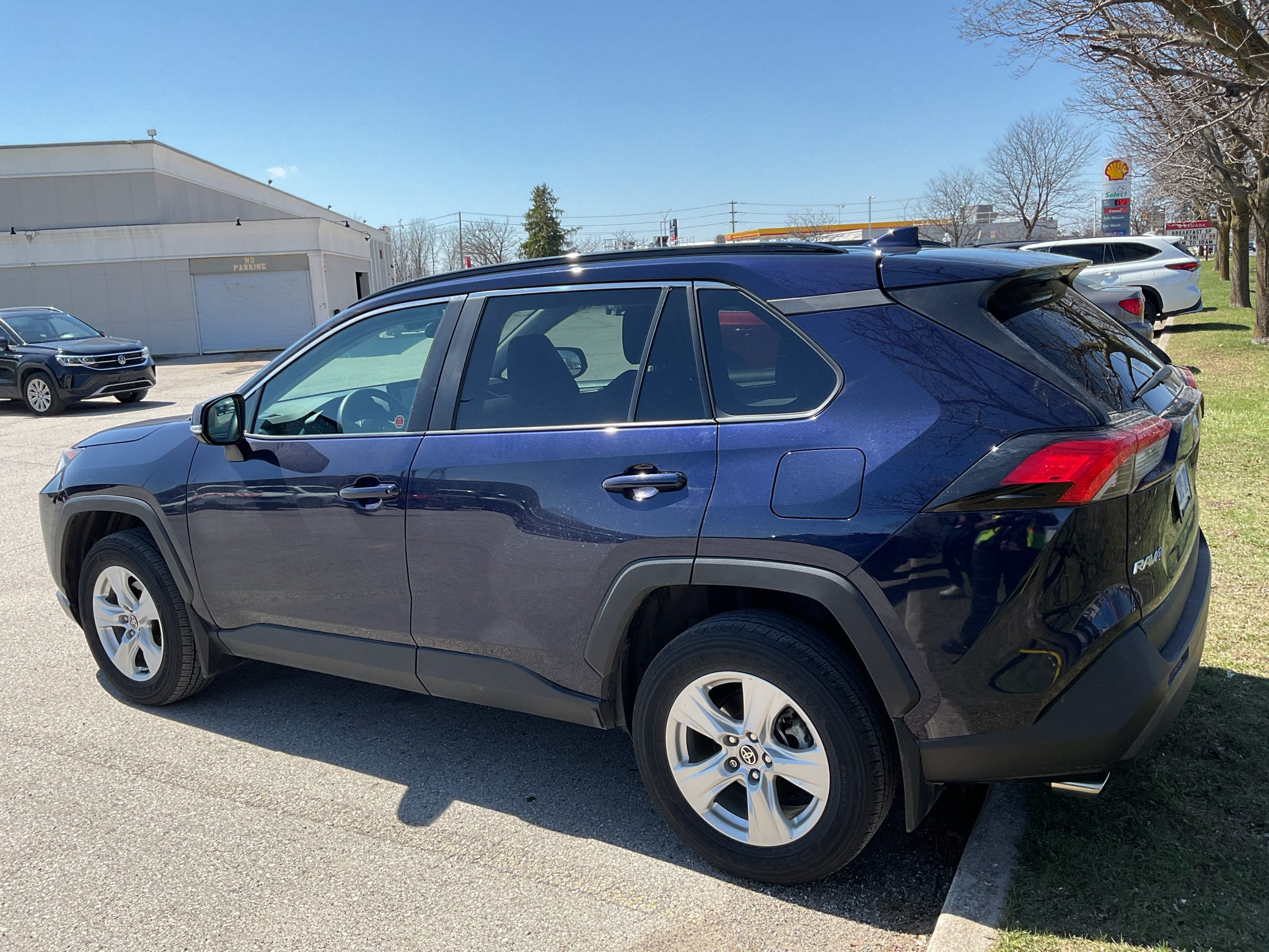 2021 Toyota RAV4 XLE AWD