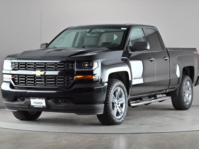 Chevrolet Silverado 1500 Custom 4WD