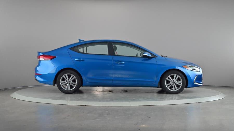Vehicle photo 4