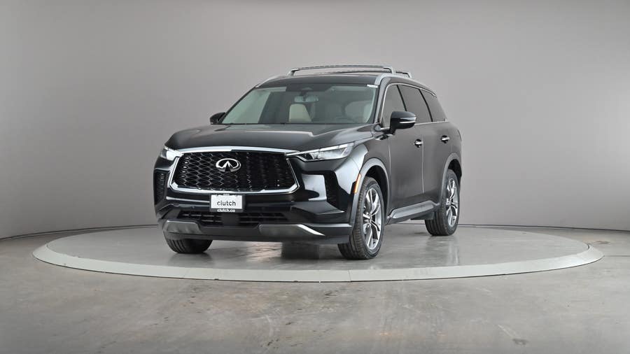 Vehicle photo 2