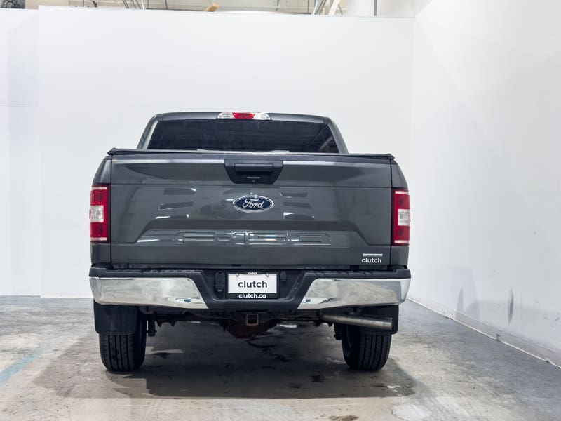 Vehicle photo 4