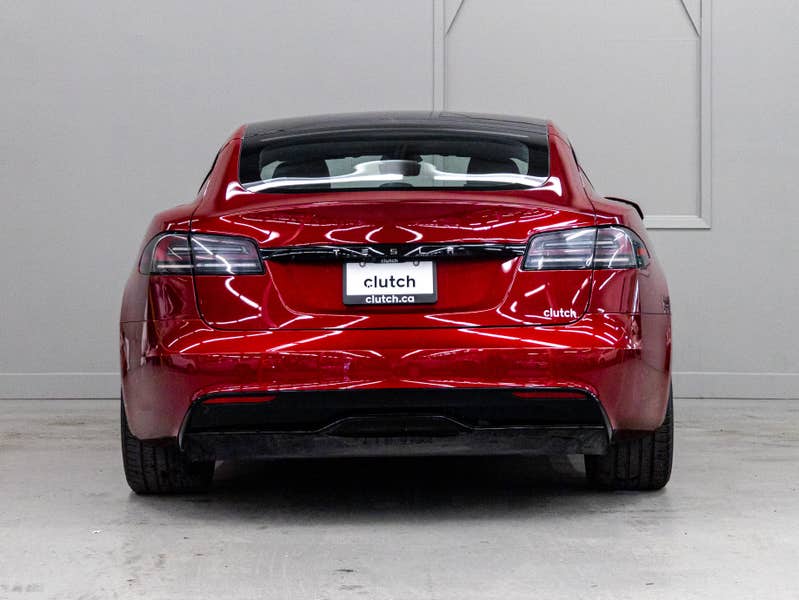 Vehicle photo 4