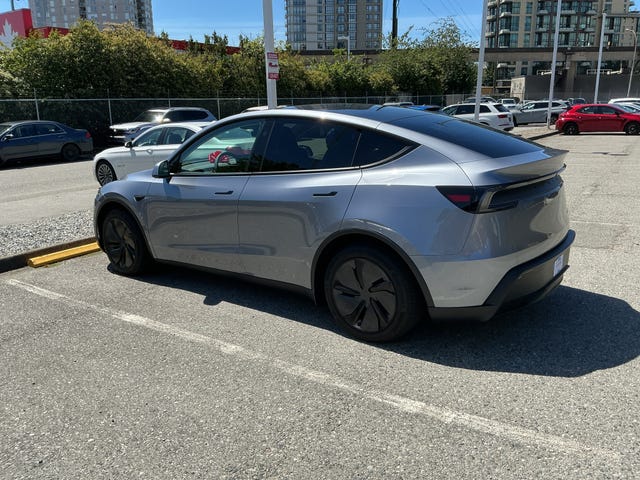Tesla Model Y Long Range Launch Series AWD