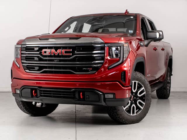 GMC Sierra 1500 AT4 Crew Cab 5 3/4 ft 4x4