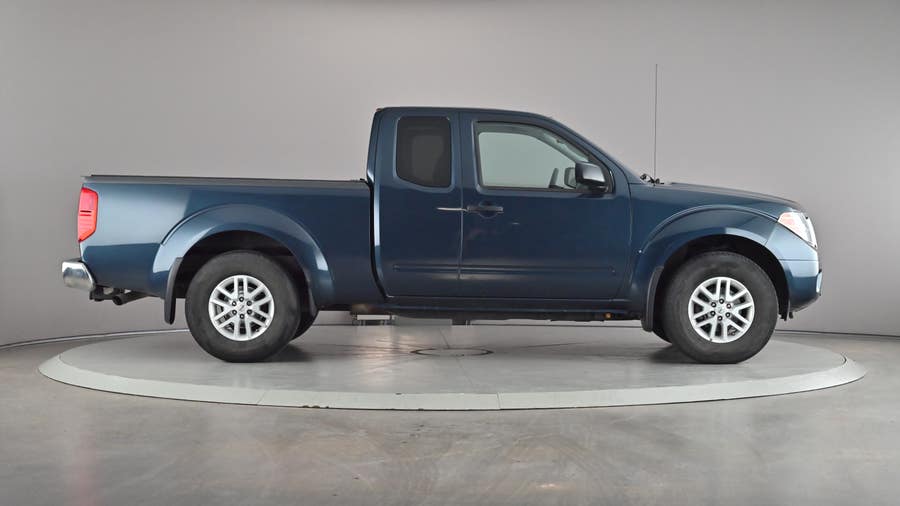 Vehicle photo 4
