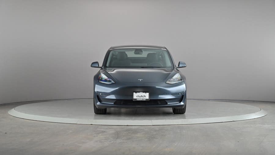 Vehicle photo 3