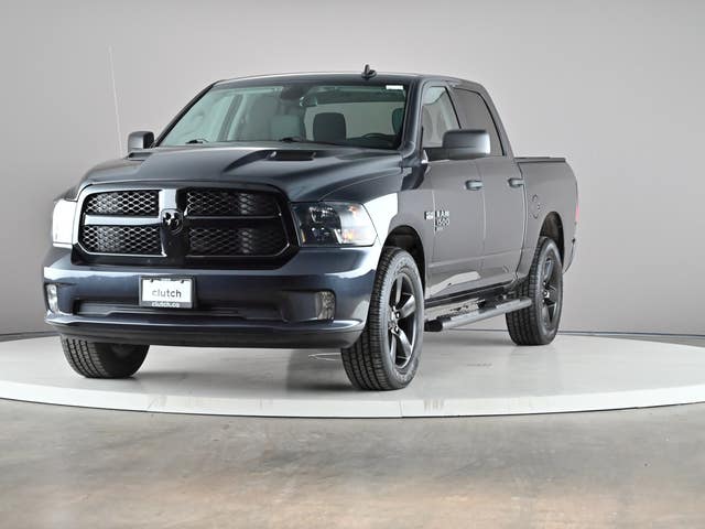 Ram 1500 Classic Express Crew Cab 5 1/2 ft 4x4