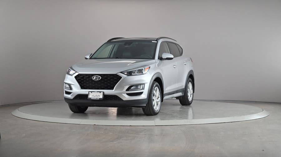 Vehicle photo 2