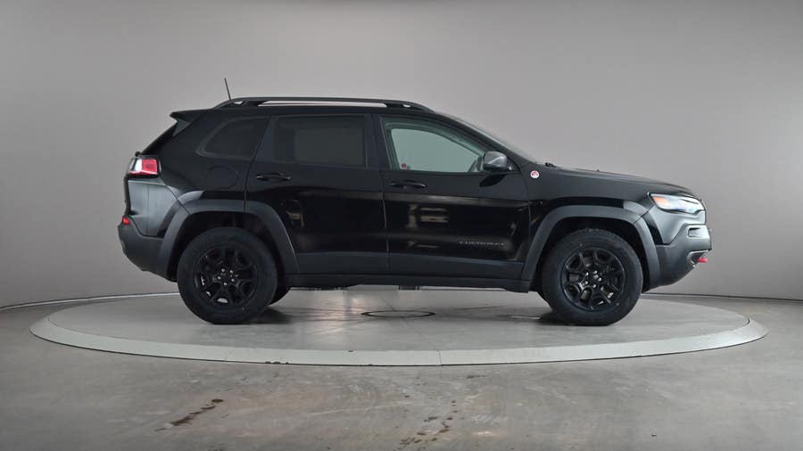 Vehicle photo 4