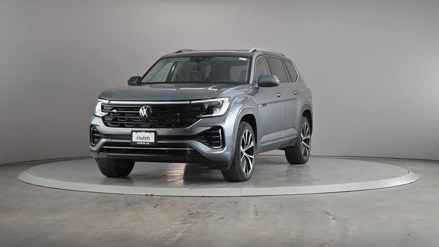 Vehicle photo 2