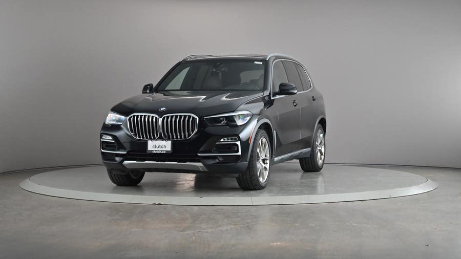 Vehicle photo 2