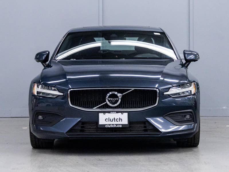 Vehicle photo 2