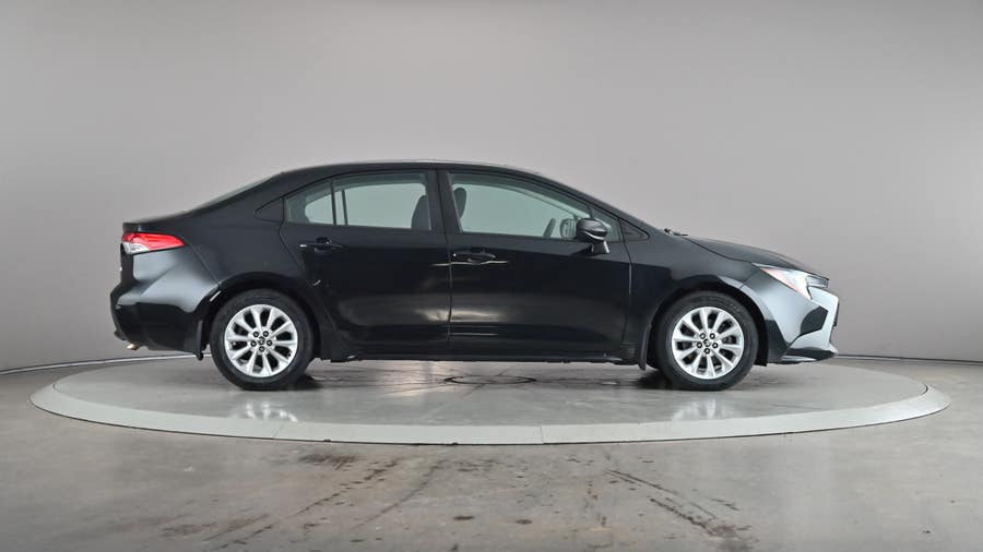 Vehicle photo 4