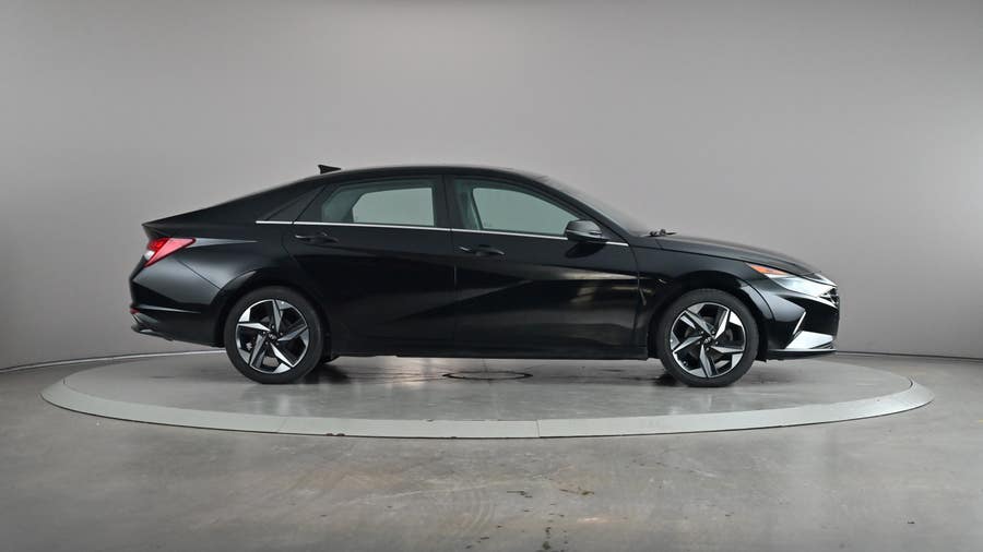 Vehicle photo 4