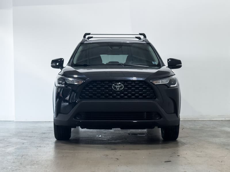 Vehicle photo 2