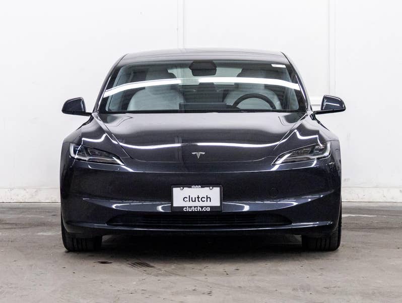 Vehicle photo 2