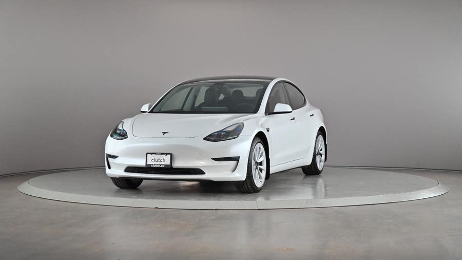 Vehicle photo 2
