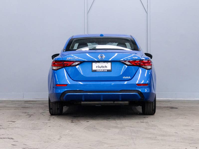 Vehicle photo 4