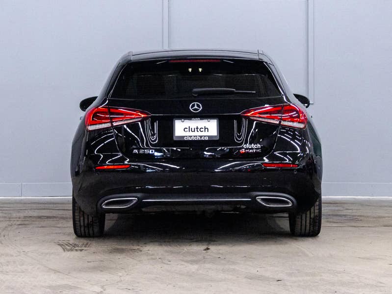 Vehicle photo 4
