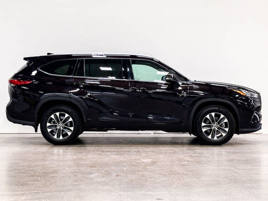 Toyota Highlander XLE AWD