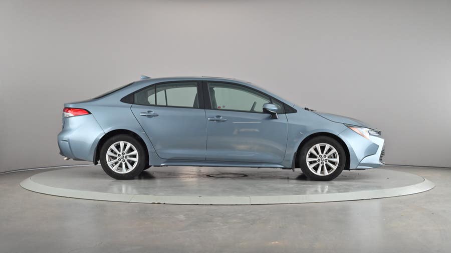 Vehicle photo 4