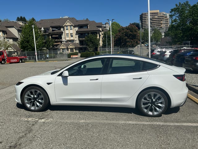 Tesla Model 3 RWD