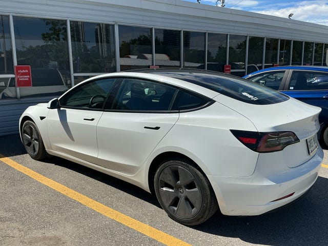 Tesla Model 3 RWD