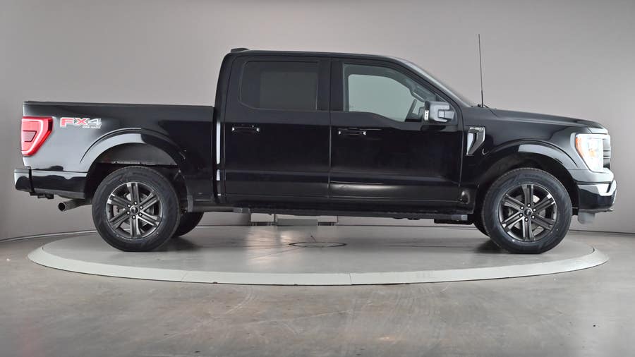 Vehicle photo 4