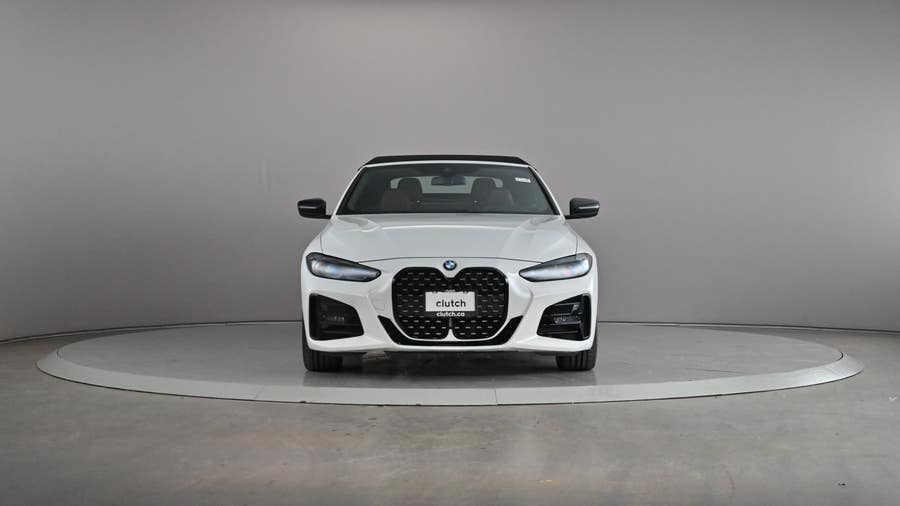 Vehicle photo 3