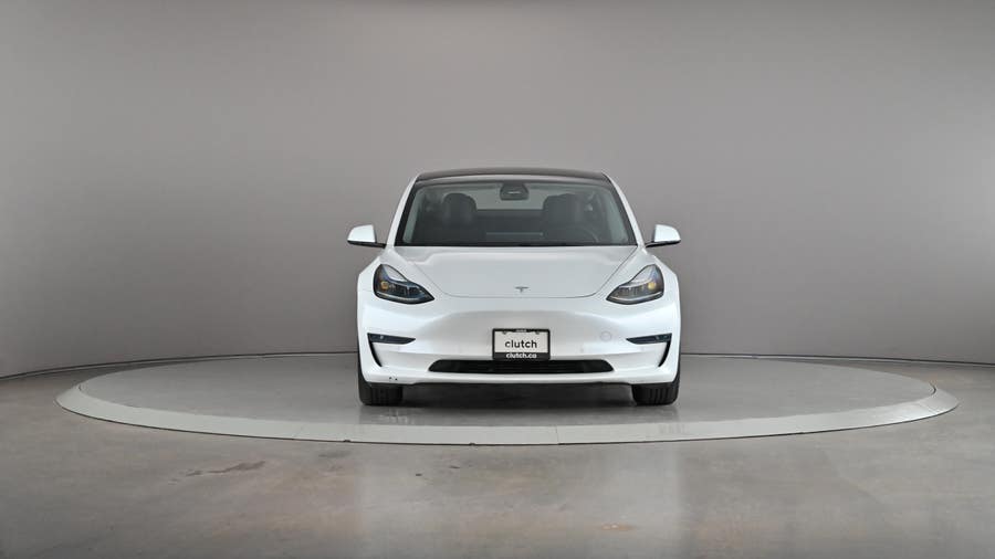 Vehicle photo 3