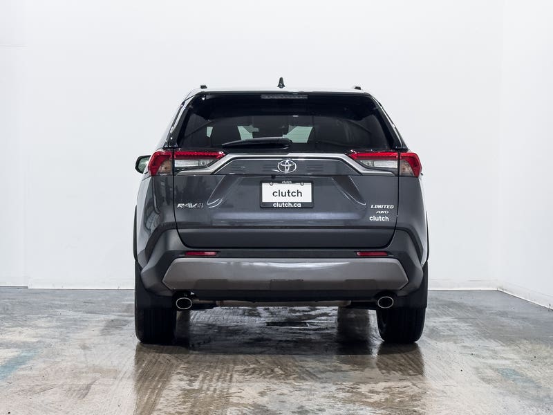 Vehicle photo 4