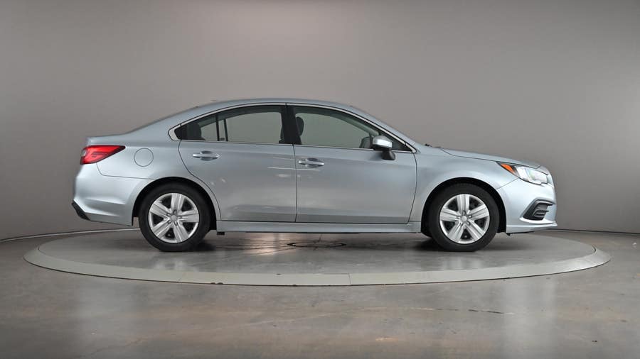 Vehicle photo 4