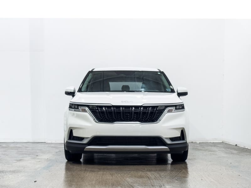 Vehicle photo 2