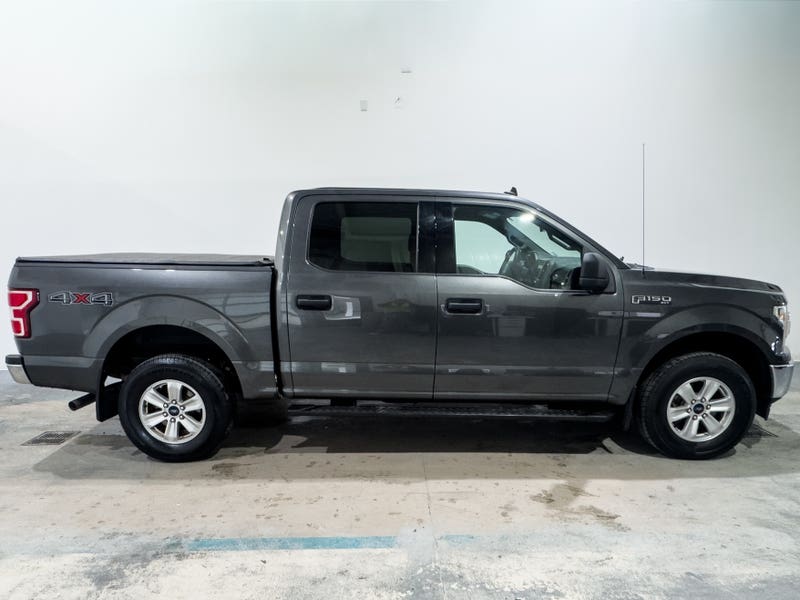 Vehicle photo 3