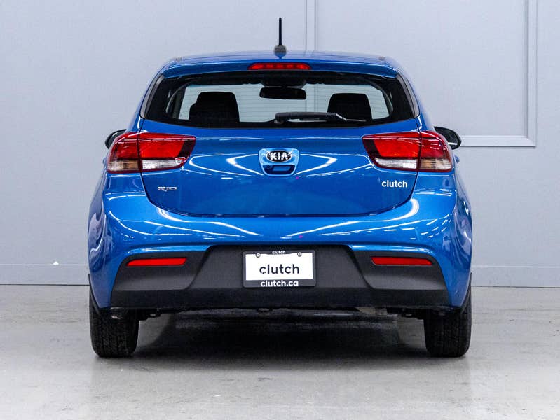 Vehicle photo 4