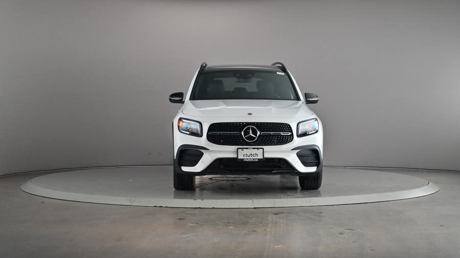 Vehicle photo 3