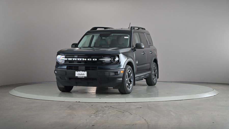 Vehicle photo 2