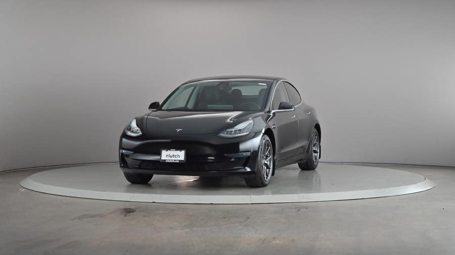 Vehicle photo 3