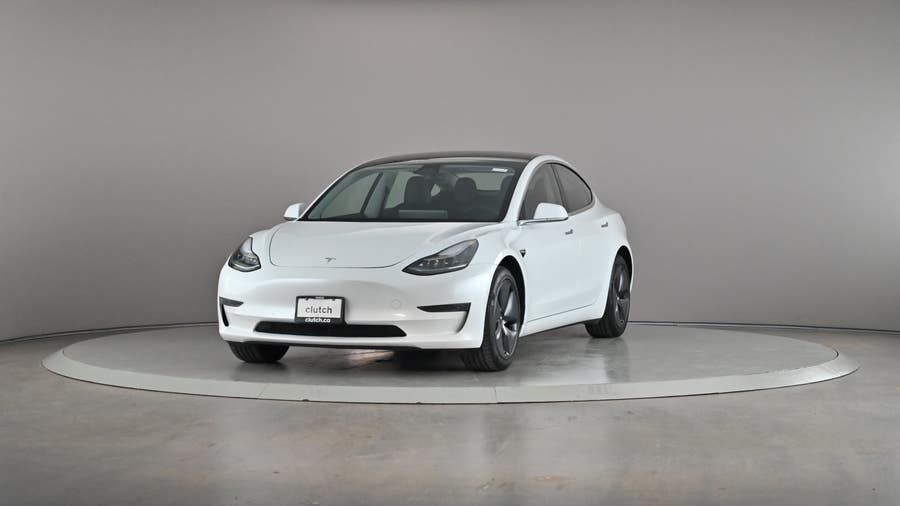 Vehicle photo 2