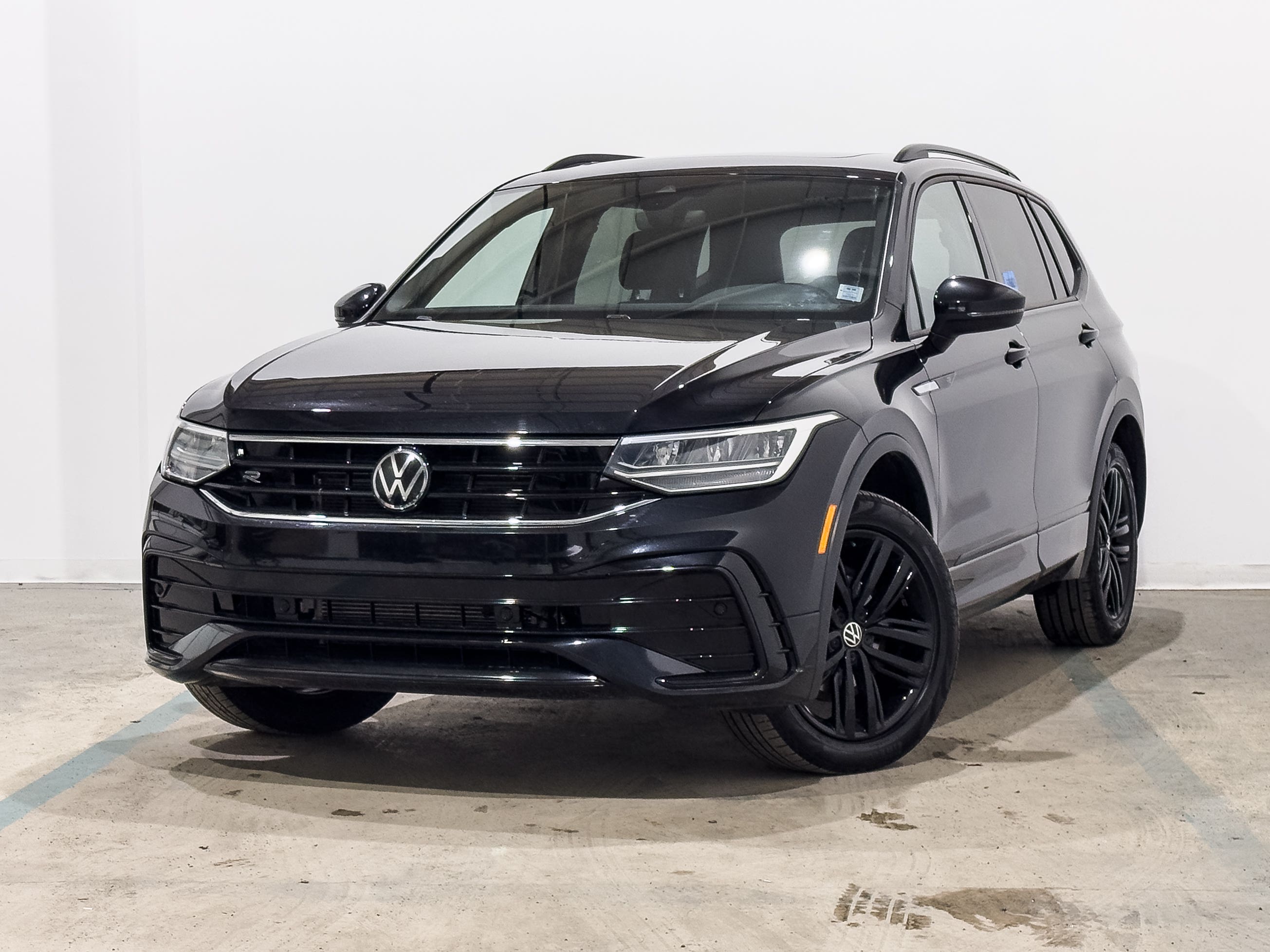 2022 Volkswagen Tiguan Comfortline R-Line Black 4Motion
