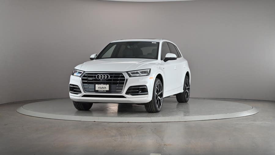 Vehicle photo 2