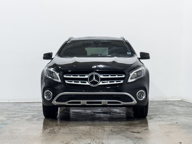 Vehicle photo 2